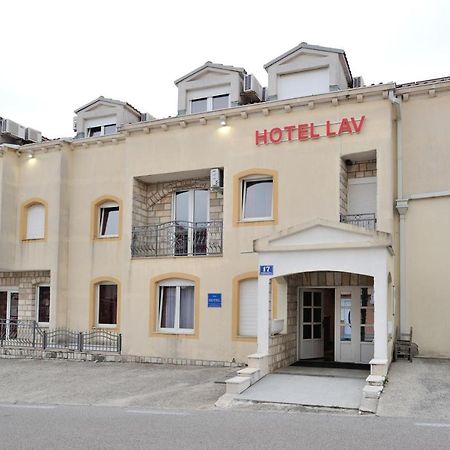 Hotel Lav Неум Екстериор снимка